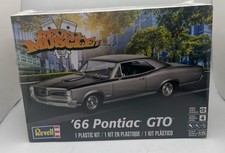 2017 Vintage Amt 1966 Pontiac Gto 389 Tri-power Model Kit
