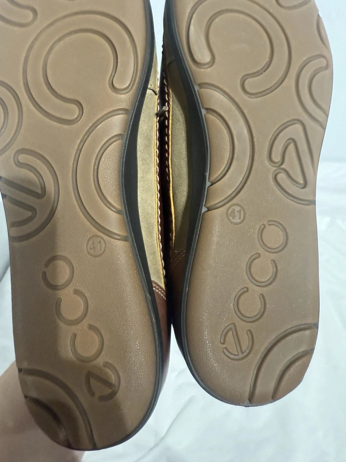 ECCO pelle bicolore taglia 10 10 5 US EU taglia 41