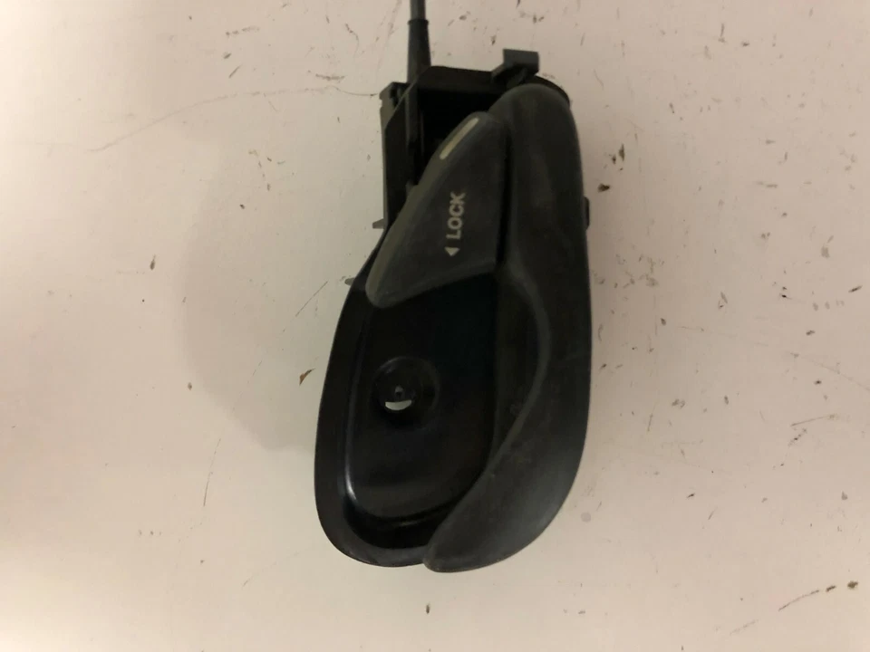 Manija de puerta interior trasera derecha Ford Focus 2000  Foto 2 de 3