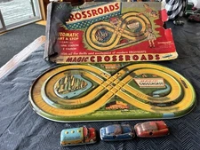VINTAGE 1930s AUTOMATIC TOY CO. Magic Crossroads Tin Game #370~one car no key