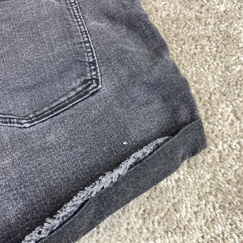 H&M Denim Cuffed Short Women's Size 10 Black Mid Rise Medium Wash 5-Pocket - Picture 7 of 12