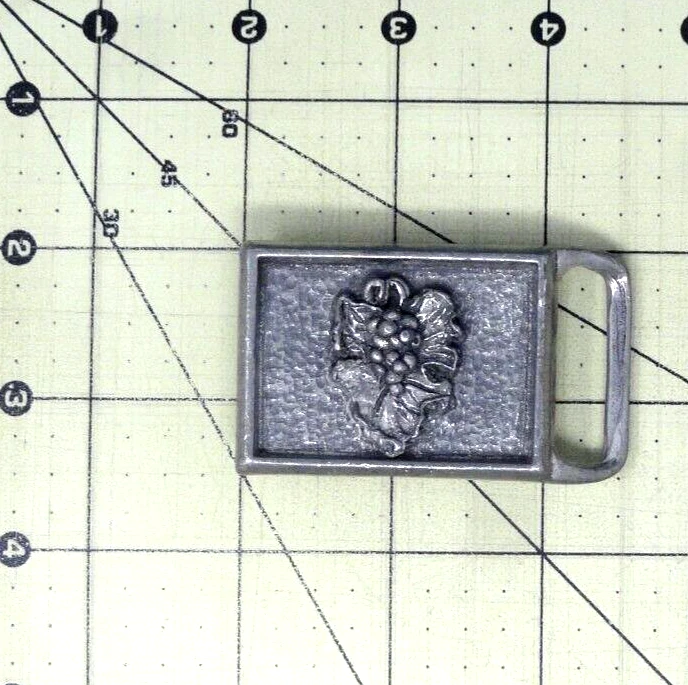 Vestido de uvas hebilla de cinturón orgánico agricultor vino artesanal firmado de colección años 80 MPB .NOX865 Foto 3 de 4