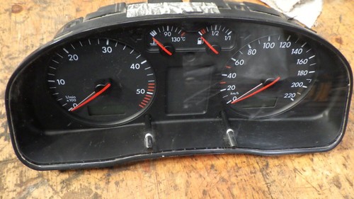 Tacho, Kombiinstrument mit Drehzahlmesser, VW Passat  3B - 1,9TDI, Nr. 3B1919860