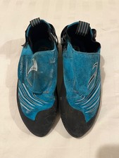 Ninja Junior Vent Kids Climbing Shoes. Adjustable Size UK 2.5-3.5.