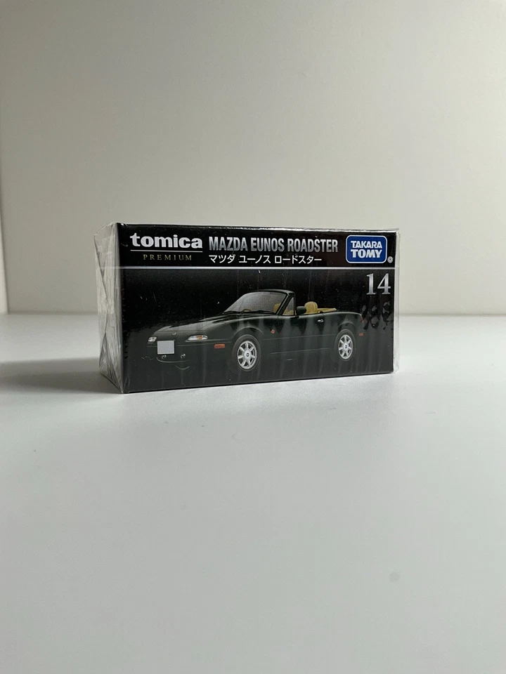 Coche Modelo Diecast Premium Takara Tomy Tomica - No.14 Mazda Eunos Roadster Foto 2 de 2