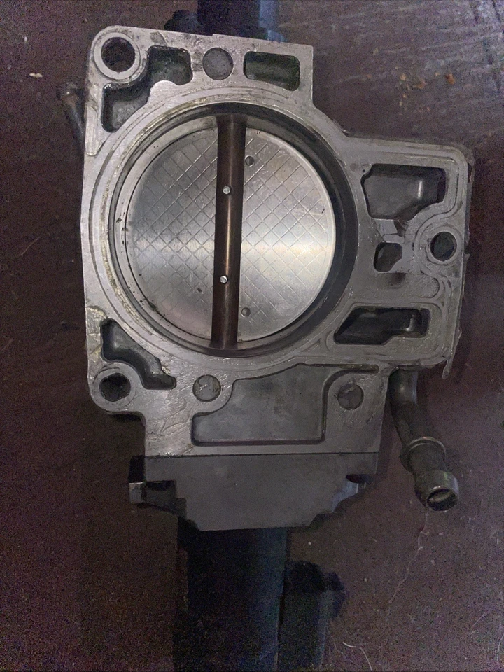 Cuerpo De Aceleración Para Chevy Thaoe 2001-2000-2002 5.3 V8 Foto 4 de 4