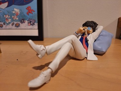 Detective Conan Kid the phantom thief  Kaito Kuroba Figure