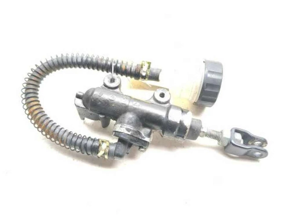 08-18 Cilindro maestro freno trasero Suzuki Hayabusa GSX1300R Foto 3 de 4