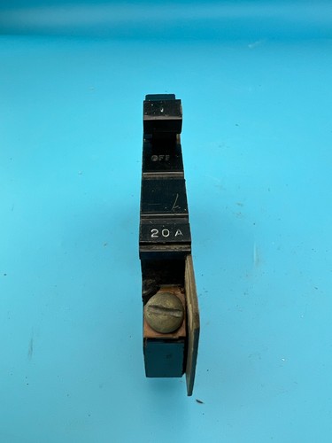Square D XO120 Circuit Breaker 20 Amp 1 Pole Type XO 120 Volt Thin *WEAR READ - Picture 2 of 9