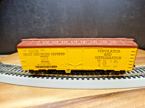 Fruticultores Express Mantua escala HO 34' F.G.E.X. Refrigerador ventilado ferrocarril 4017 | Zustand: Used