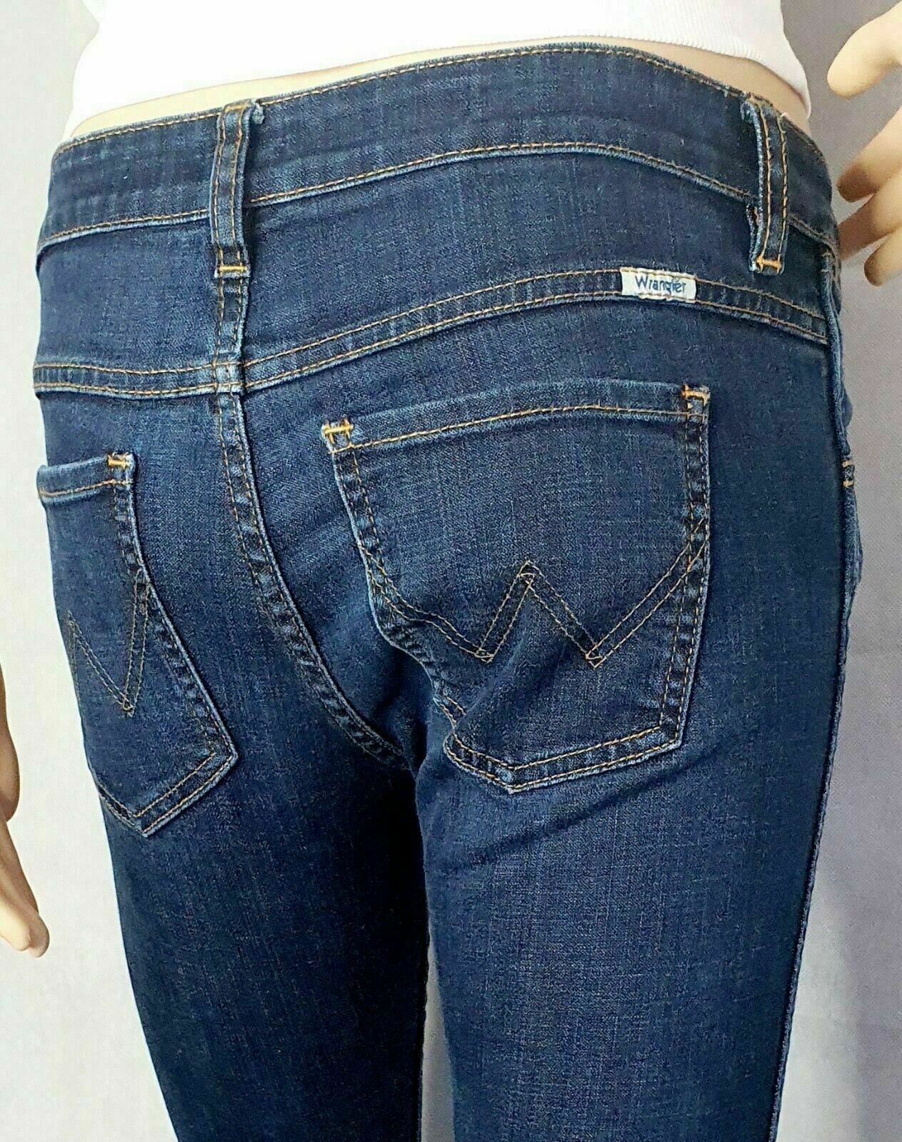 Wrangler Women's Size 9 Cigarette Leg Skinny Jeans - 31 Length