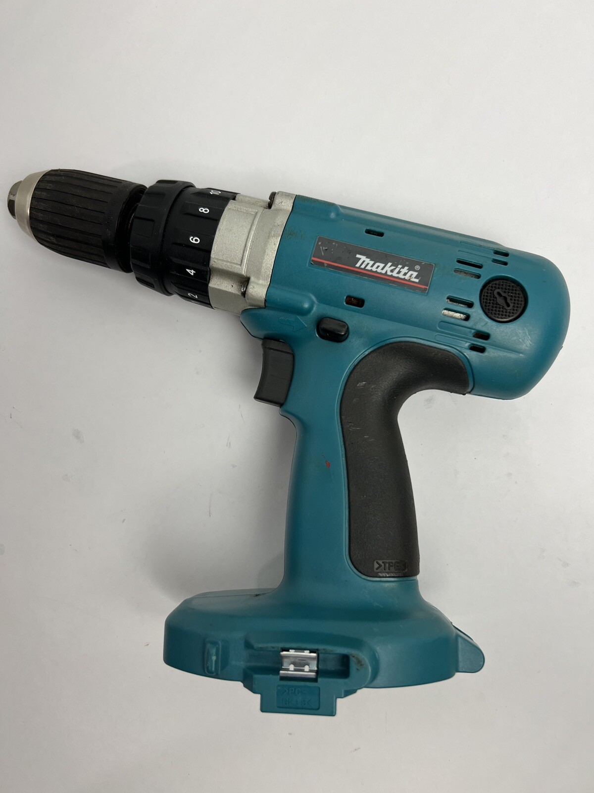 Image of Makita 8443D drill at Best Buy website