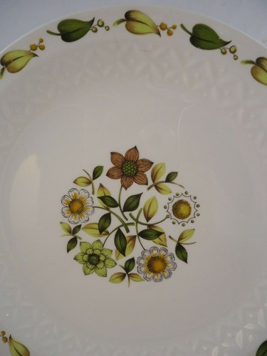 Alfred Meakin Meadow Sweet Dessert Plate 23 cm Floral Green Retro British - Picture 3 of 6