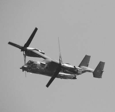 Foto 6x4 Bell Boeing CV-22B Fischadler Hubschrauber Quidenham fliegt über Snet c2017
