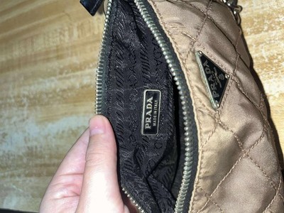 バッグ vintage prada nylon mini hand bag Rare vintage 90's Prada mini nylon quilted beige vinyl wrist bag