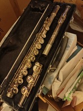 Armstrong 102 Flute w/Hard Case WTSASPFC-102