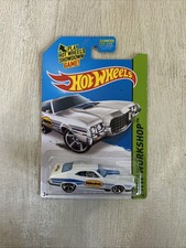 2014 Hot Wheels HW Workshop '72 Ford Gran Torino Sport - White