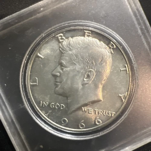 1966 Philadelphia Uncirculated Silver Strike JFK Half Dollar Coin As Pics#19
