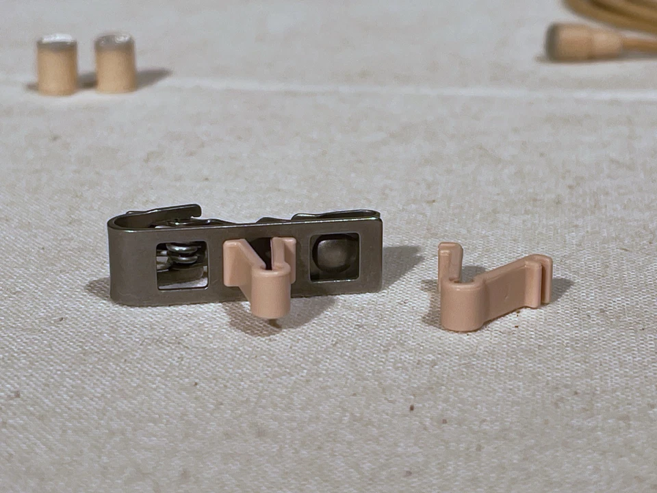 Sennheiser | MKE 2-5-3 | beige mit Klammer und 2 Ersatzkappen - Bild 4 von 4