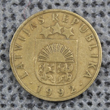 Latvia 1992 5 Santimi German Mint Coat of Arms Nickel Brass Diameter 18.5mm