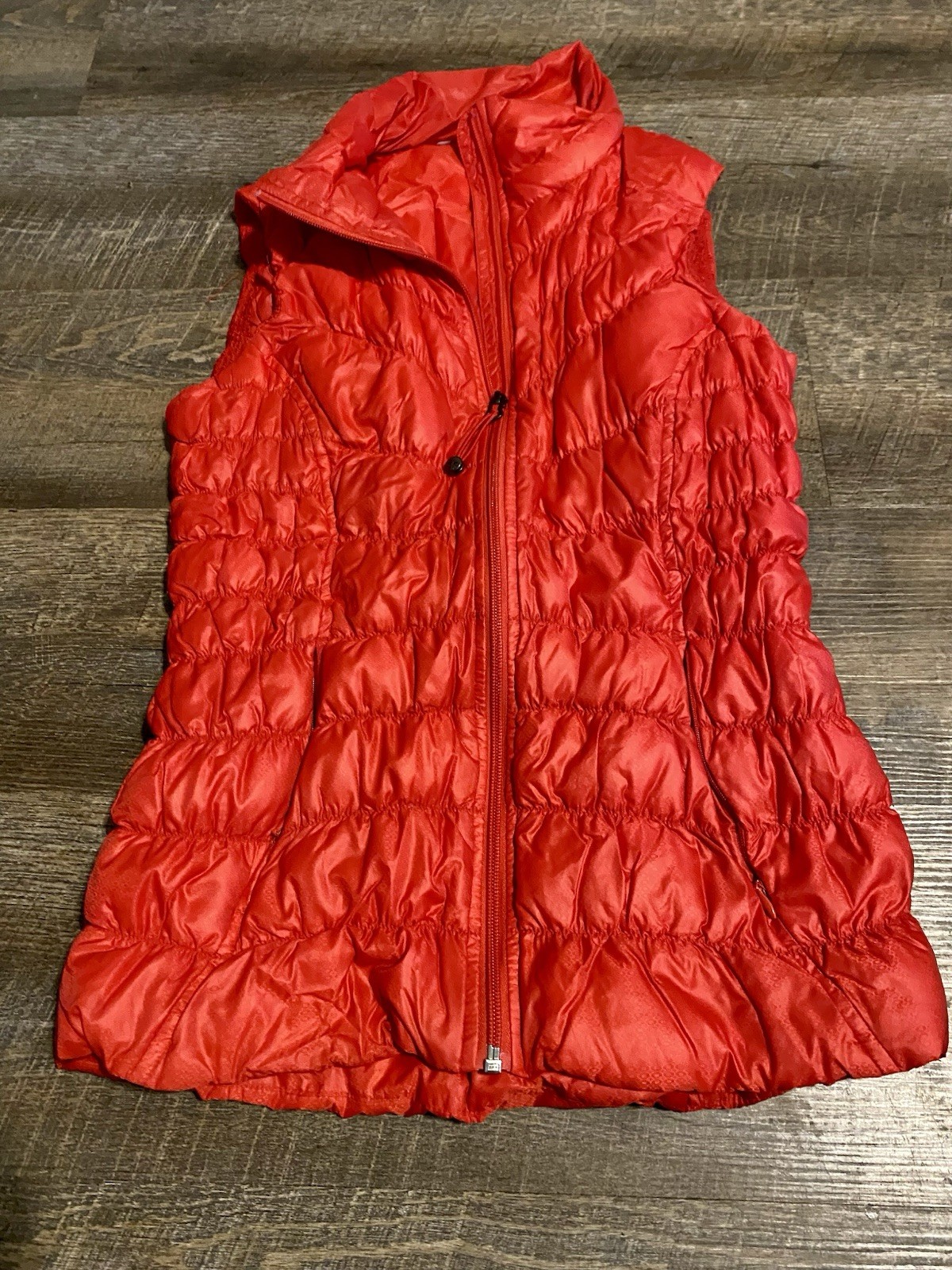 Athleta Women's Red Goose Down Quilted Puffer Vest Size Small