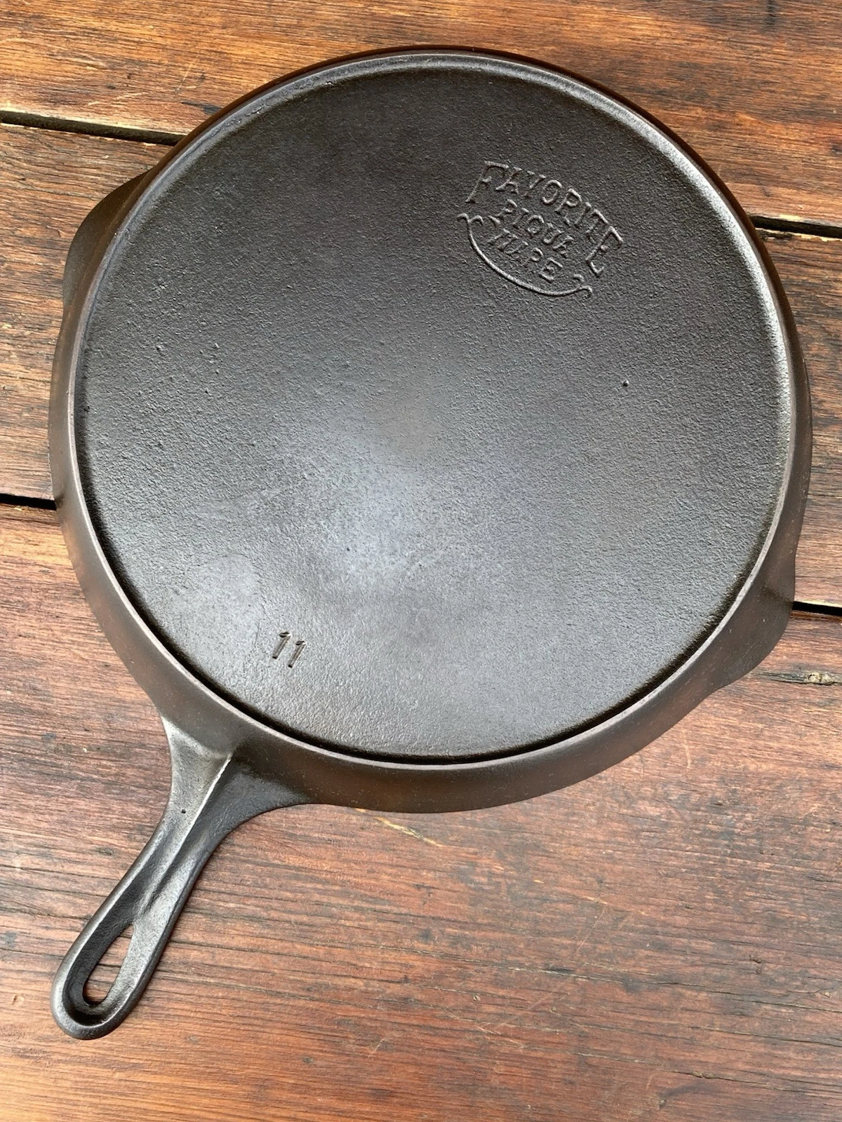 Favorite Piqua Ware #11 Smiley Logo Cast Iron Skillet