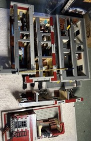 LEGO Ghostbusters Firehouse Headquarters 75837 and Ecto 1 21108