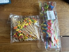 8pcs plastic dino straws + 100 wooden toothpick with fruit