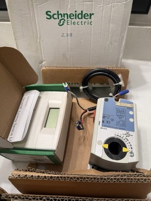 Schneider Electric SmartX MP-V-7A VAV Controller Kit SXWMPV7AX10001 w/ Actuator