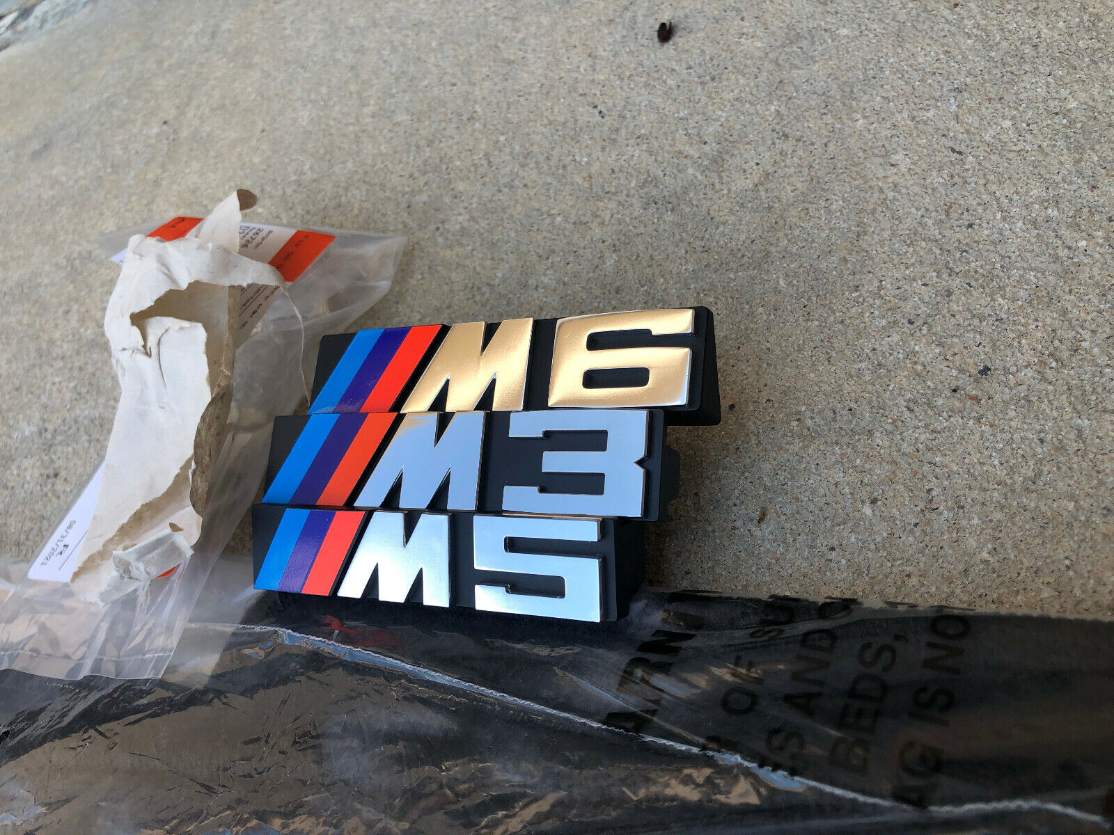 🇺🇸1987-1993 BMW E30 E34 E24 Grille Grill M3 M5 M6 badge emblem logo  Genuine💯