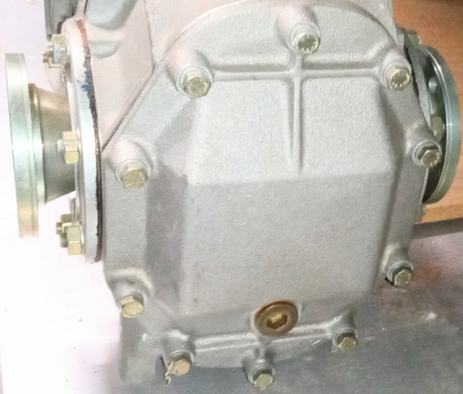 Ferrari 400i Rear End Differential_130589_111851_412_NEW ASSEMBLY_GENUINE