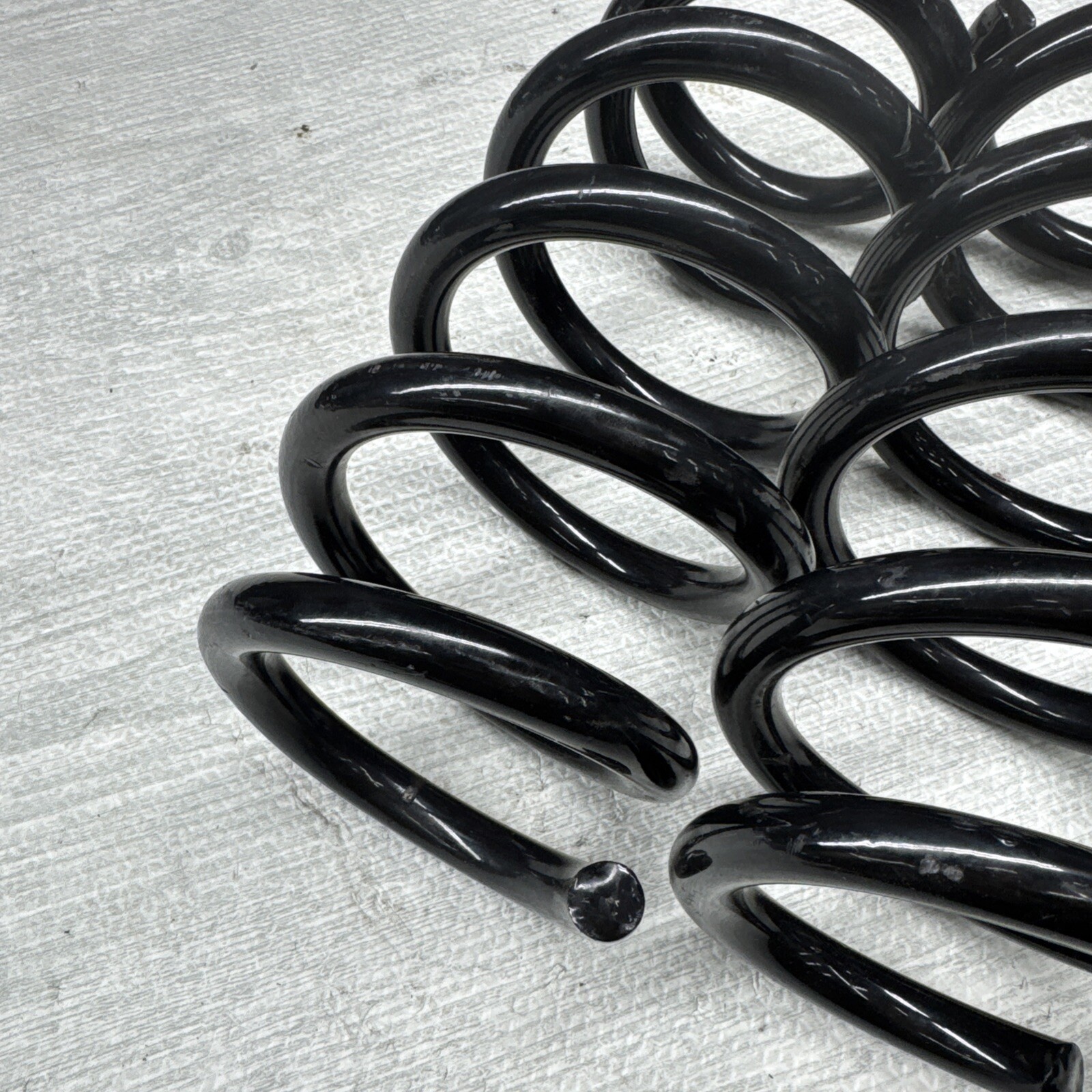 LAMBORGHINI HURACAN RIGHT LEFT REAR SPRINGS OEM 4T0512019AJ
