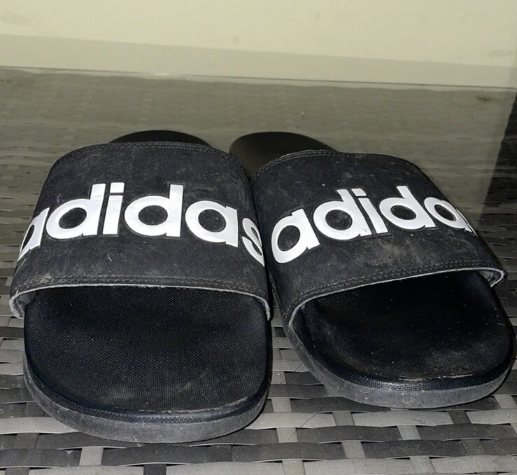 Scarpe slides Adidas da uomo in bianco e nero