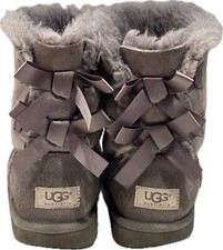 UGG Bailey Bow Boots Gray Sheepskin Size 4