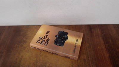 			Minolta SLR Way (Camera Way Books), Reynolds, Clyde, Focal Press,		