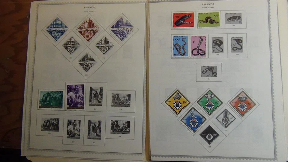 Colección de estampillas de Ruanda Stampsweis en páginas est 420 más o menos sellos Foto 4 de 4