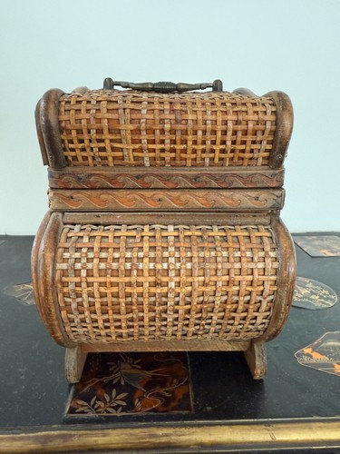 Vintage Chinese Jewellery Box Casket Woven Wicker & Wood 21cm x 17cm x 11cm - Picture 12 of 13