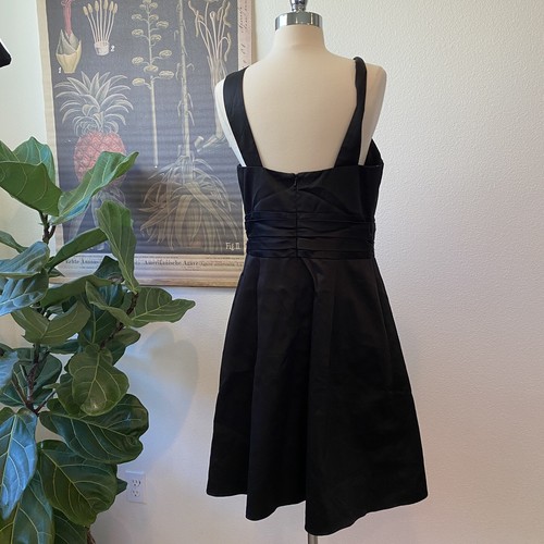 Cute ‘David's Bridal’ Size 10 Black Sleeveless Party Cocktail Dress Retails $139 - Picture 4 of 9