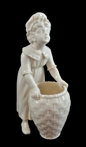 Ancien Porcelaine Hadley Royal Worcester Kate Greenaway Girl Panier Figurine 827 - Afbeelding 1 van 12