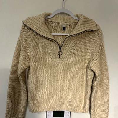 Universal Thread Women's XS Beige Solid Knit Mock Neck 1/4 Zip Pullover Sweater
