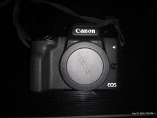Canon EOS M50 24.1MP Mirrorless Camera  EF 75-300mm III Lens  U3 Card Bundle