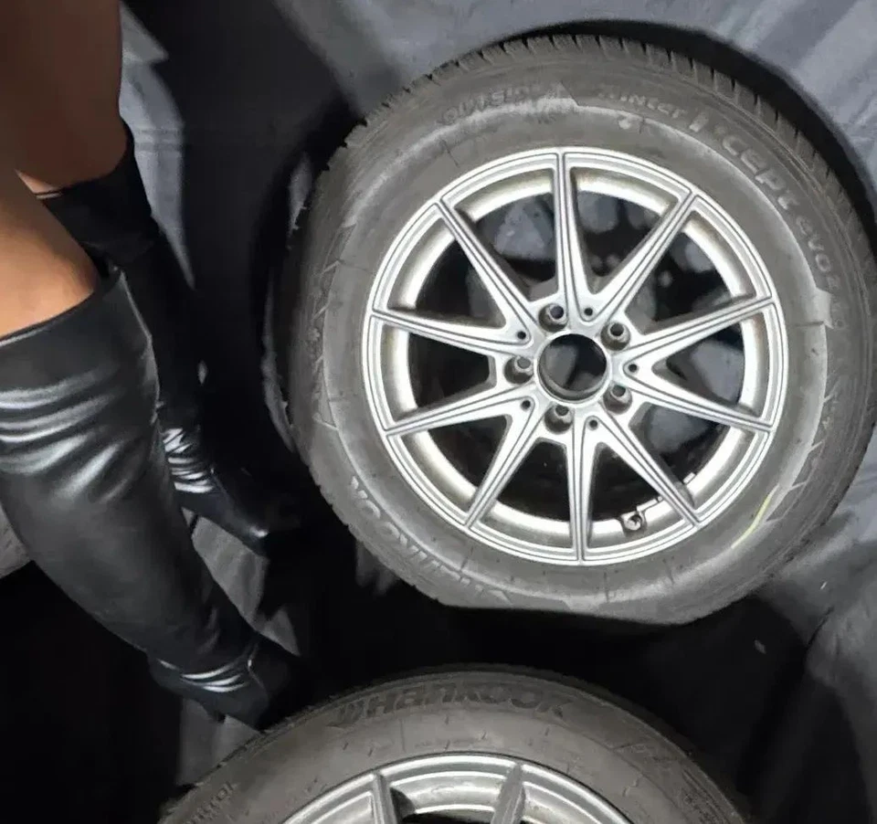 Original Mercedes A B CLA Klasse 16 Zoll 205 60 R16 Winterräder A1774011100 - Bild 3 von 4