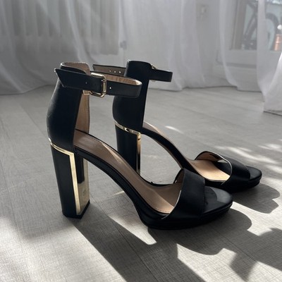 Sandalen der Marke Tommy Hilfiger in Größe 38