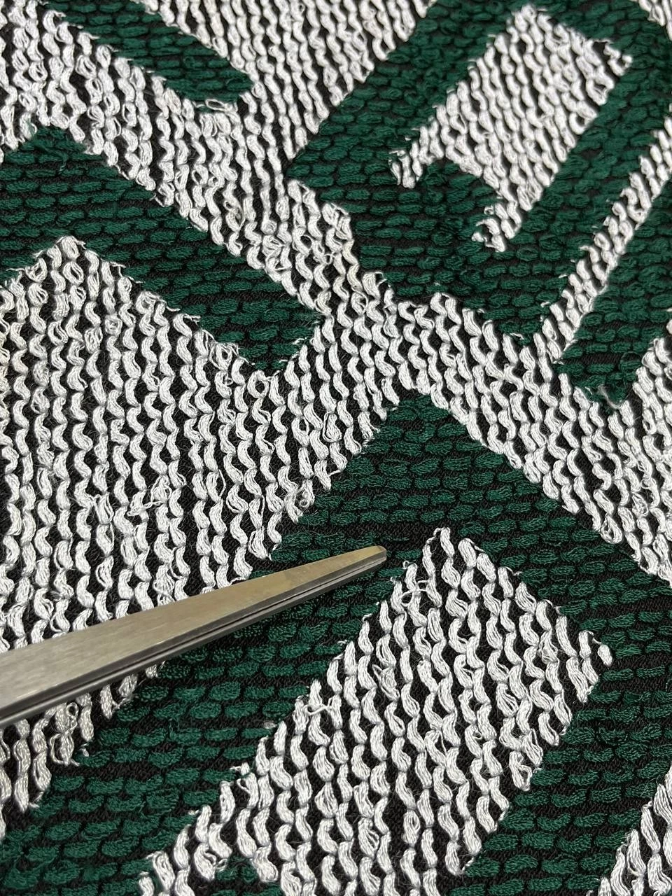 MCQ Alexander Mcqueen Felpa Nera con Cappuccio Logo Ricamato Uomo Taglia S