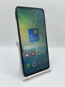 Samsung Galaxy A06 schwarz entsperrt 64GB 6,7" 50MP Android 14 Smartphone gesprungen