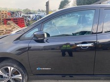 NISSAN LEAF DOOR COMPLETE FRONT LEFT BLACK 2017-2024