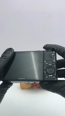 Sony Cyber-shot DSC-RX100M4 IV Digital Camera 20.0MP WiFi NFC Flip