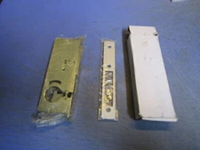 1 – INTERNATIONAL DH-1850-1 -1/2 Door Closers 1 ½” Inch Backset. NEW in Box