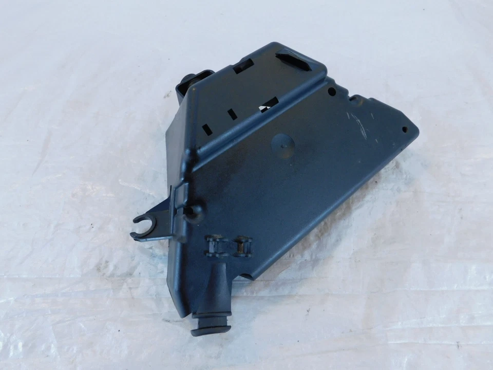 BMW F650CS F650GS Dakar G650GS Sertao Bottom Part Fuse E Box Tray - 61112346547 - Изображение 2 из 4