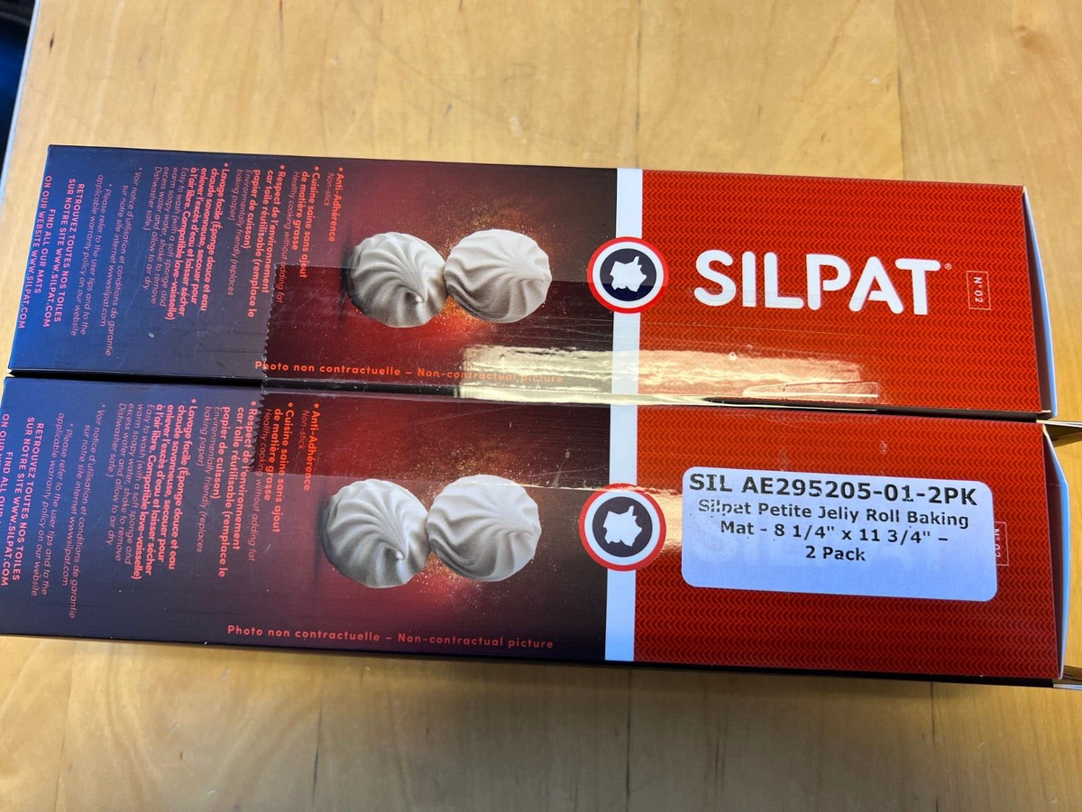 Silpat Quarter size (Jelly Roll) Baking Mat 1/4